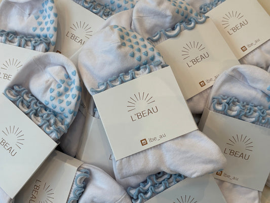 ✨Reduced to Clear✨                                          Blue Heart grip socks